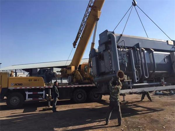 溴化鋰機組回收裝車現(xiàn)場